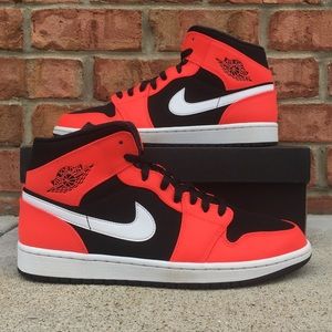 🔥Air Jordan Retro 1 Mid Infared 23🔥
